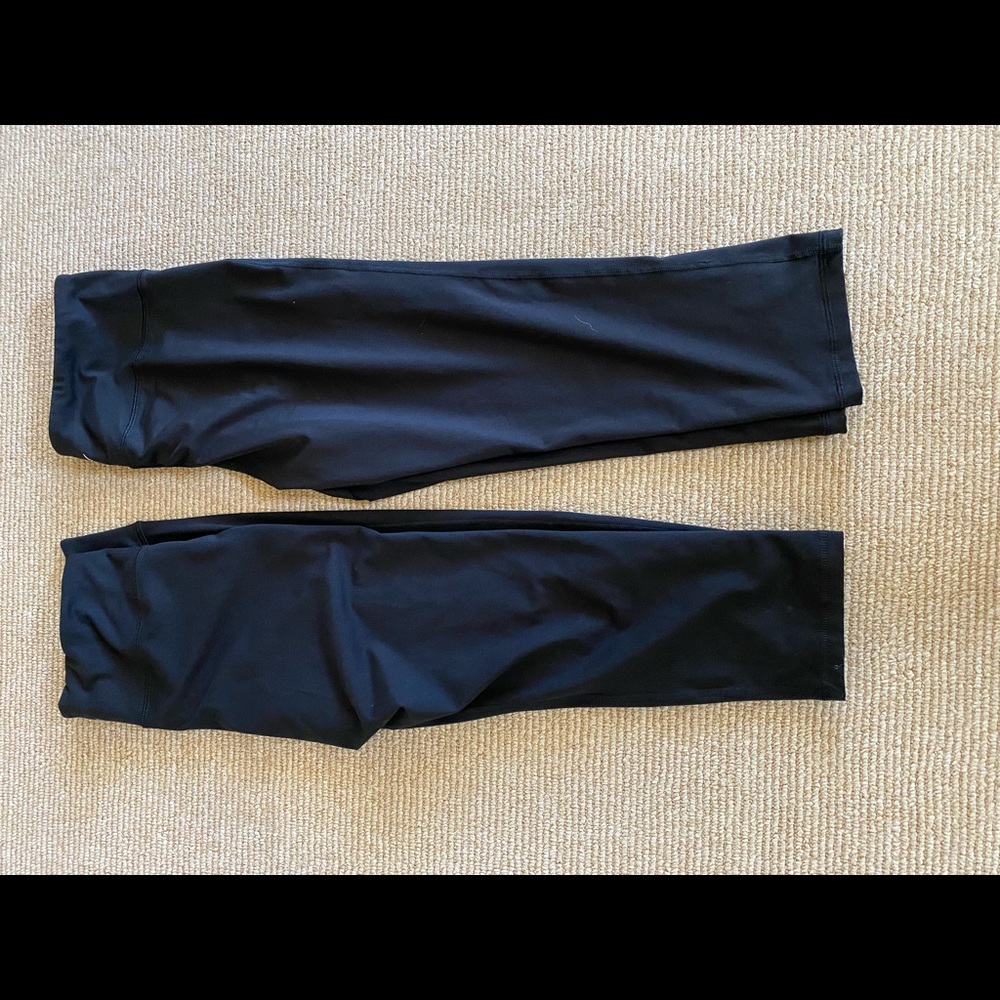 Bundle of 2 Old Navy High Waist Crop Leggings L